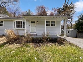 186 Forest St, Bridgewater MA 02324