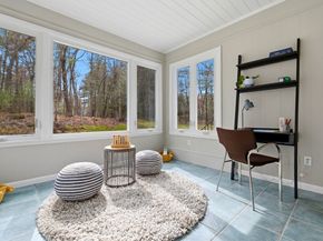 31 Huckleberry Hill Rd, Lincoln MA 01773