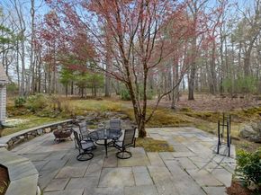 31 Huckleberry Hill Rd, Lincoln MA 01773