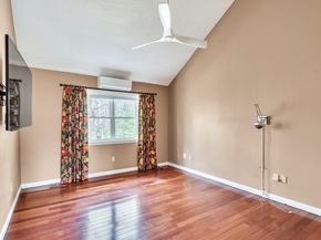 32 Bishops Forest Dr 32, Waltham MA 02452