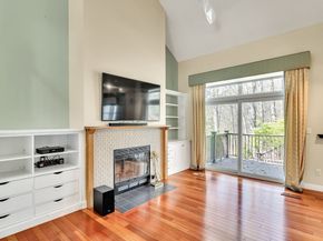 32 Bishops Forest Dr 32, Waltham MA 02452