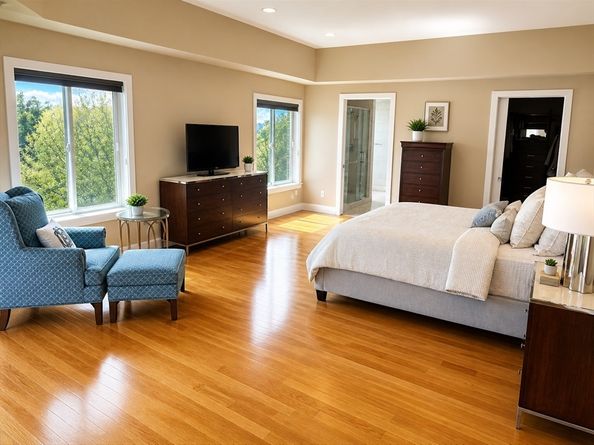 310 Hammond Pond Pkwy 401, Brookline MA 02467