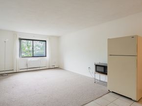 32 Whites Ave D13A, Watertown MA 02472