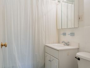 32 Whites Ave D13A, Watertown MA 02472