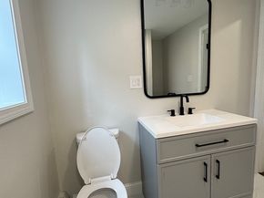 98 Elm St, Blackstone MA 01504