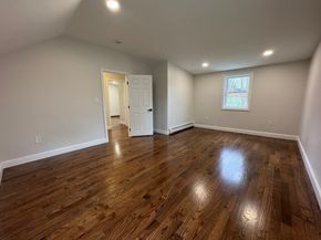 98 Elm St, Blackstone MA 01504