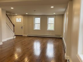 98 Elm St, Blackstone MA 01504
