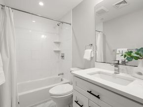 123-125 Centre St TH4, Boston MA 02124