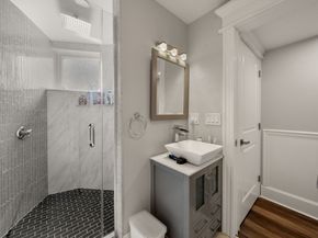 209 Green 1, Cambridge MA 02139