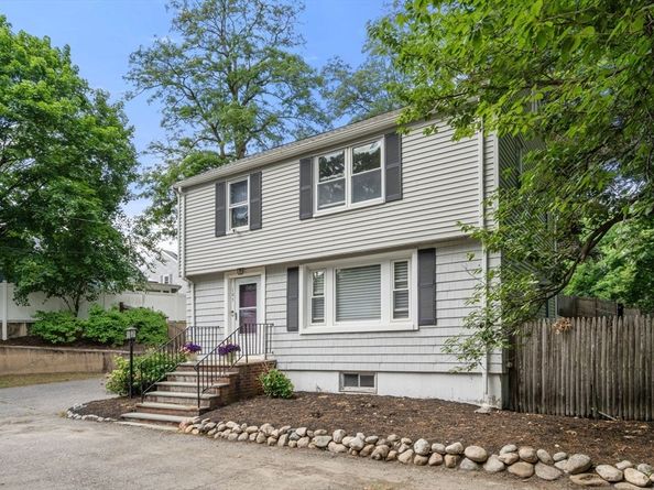 105 Pine Ridge Rd, Medford MA 02155