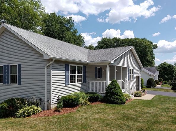 4 Deerfield Cir, Auburn MA 01501