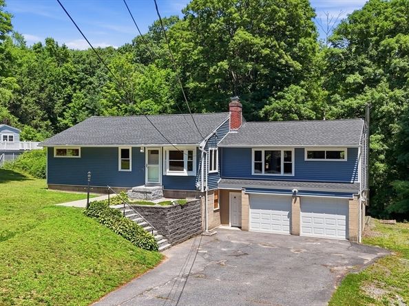 983 Rindge Rd, Fitchburg MA 01420