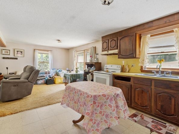 26 Royalston Rd. North, Winchendon MA 01475