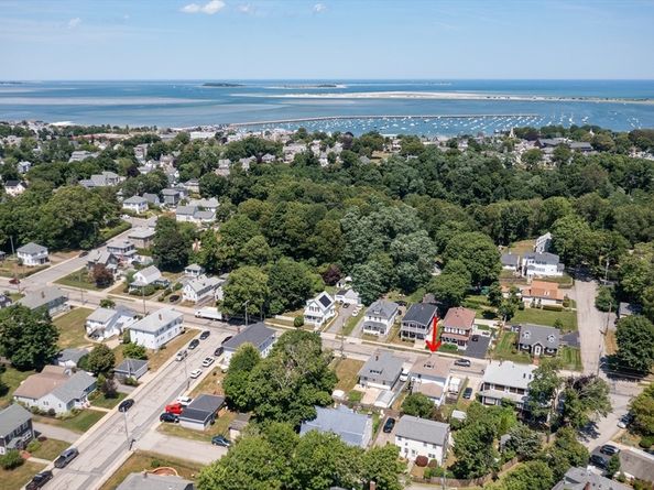 36 Oak St, Plymouth MA 02360