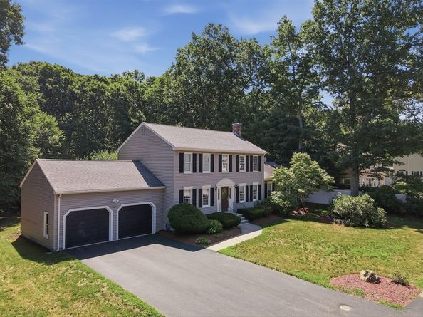 39 Westcott Road, Hopedale MA 01747