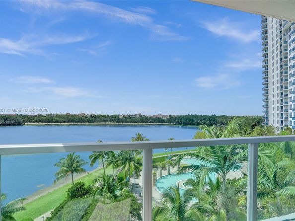 2681 N Flamingo Rd 605S, Sunrise FL 33323