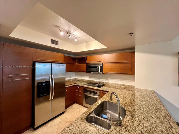 2681 N Flamingo Rd 605S, Sunrise FL 33323