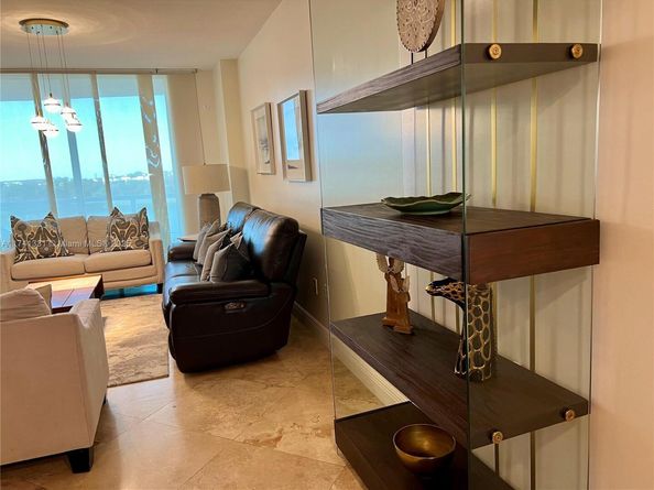2681 N Flamingo Rd 605S, Sunrise FL 33323