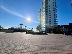 2681 N Flamingo Rd 605S, Sunrise FL 33323