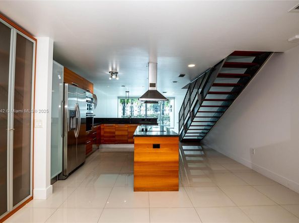 2950 NE 188th St 143, Aventura FL 33180