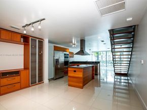 2950 NE 188th St 143, Aventura FL 33180
