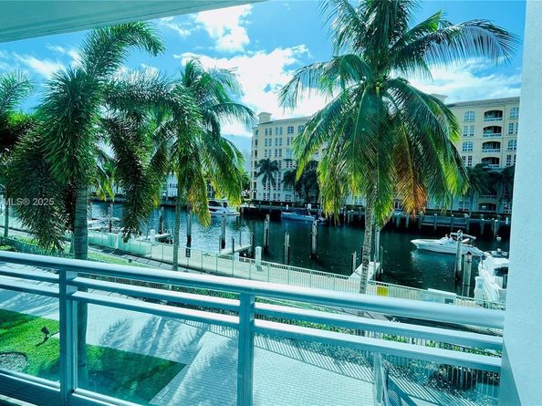 2950 NE 188th St 143, Aventura FL 33180