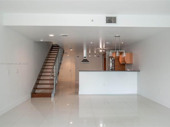 2950 NE 188th St 143, Aventura FL 33180