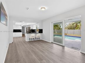 7081 NW 8th Ct, Plantation FL 33317