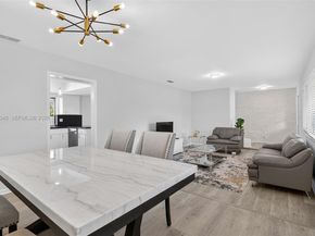 7081 NW 8th Ct, Plantation FL 33317