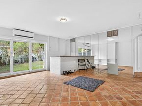 7081 NW 8th Ct, Plantation FL 33317