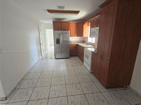 7840 SW 23rd St, Miami FL 33155