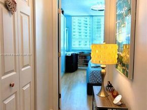 2000 N Bayshore Dr 907, Miami FL 33137