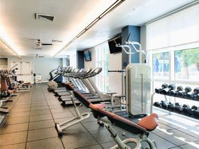 2000 N Bayshore Dr 907, Miami FL 33137