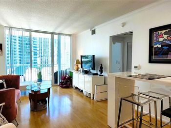 2000 N Bayshore Dr