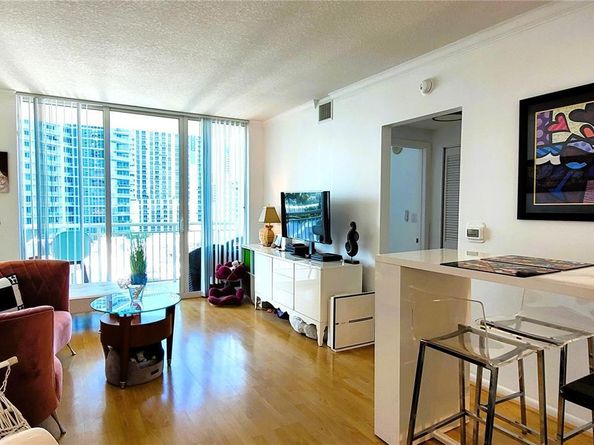 2000 N Bayshore Dr 907, Miami FL 33137