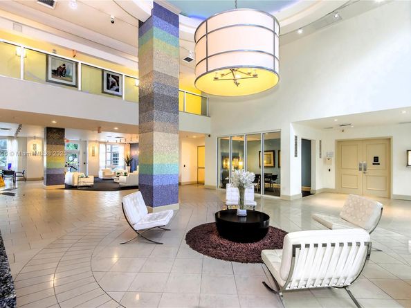 2000 N Bayshore Dr 907, Miami FL 33137