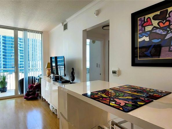 2000 N Bayshore Dr 907, Miami FL 33137