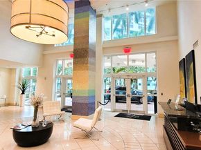2000 N Bayshore Dr 907, Miami FL 33137