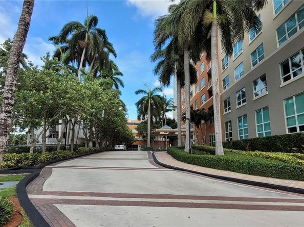 2000 N Bayshore Dr 907, Miami FL 33137
