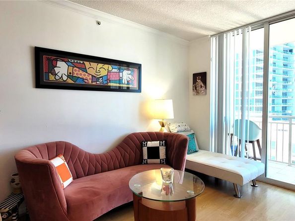 2000 N Bayshore Dr 907, Miami FL 33137