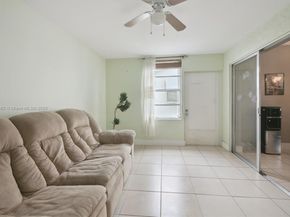 5707 NW 85th Ave, Margate FL 33321