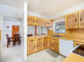 6751 SW 13th Ter, Miami FL 33144