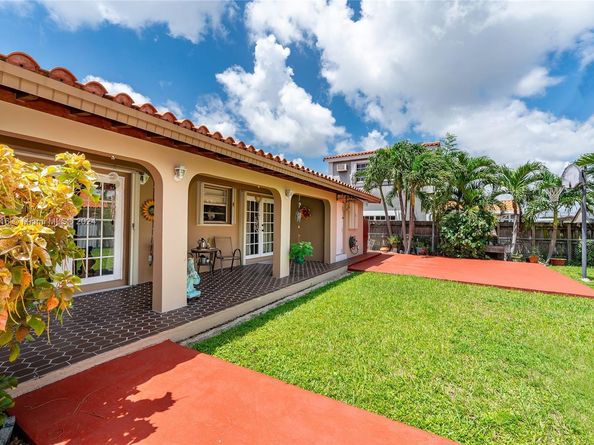 6751 SW 13th Ter, Miami FL 33144
