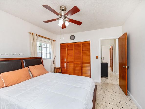 6751 SW 13th Ter, Miami FL 33144