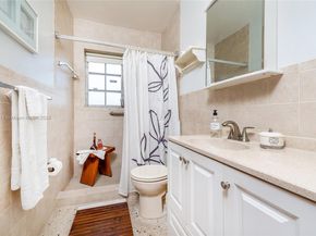 6751 SW 13th Ter, Miami FL 33144