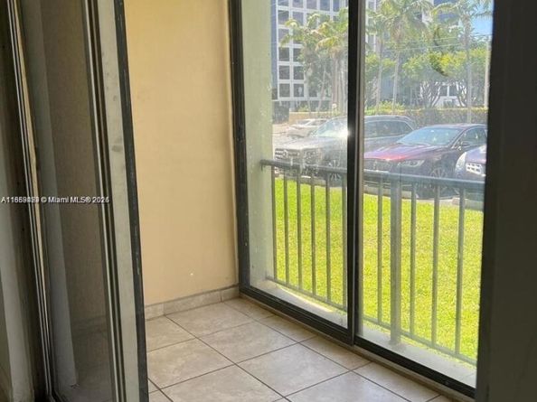 5055 NW 7th St 103, Miami FL 33126