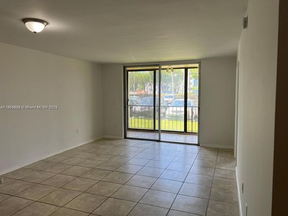 5055 NW 7th St 103, Miami FL 33126