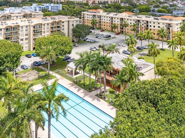 9340 Fontainebleau Blvd W505, Miami FL 33172