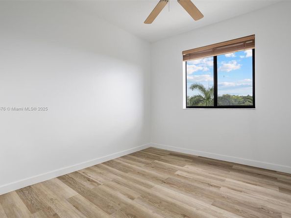 9340 Fontainebleau Blvd W505, Miami FL 33172