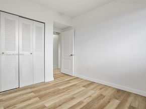 9340 Fontainebleau Blvd W505, Miami FL 33172